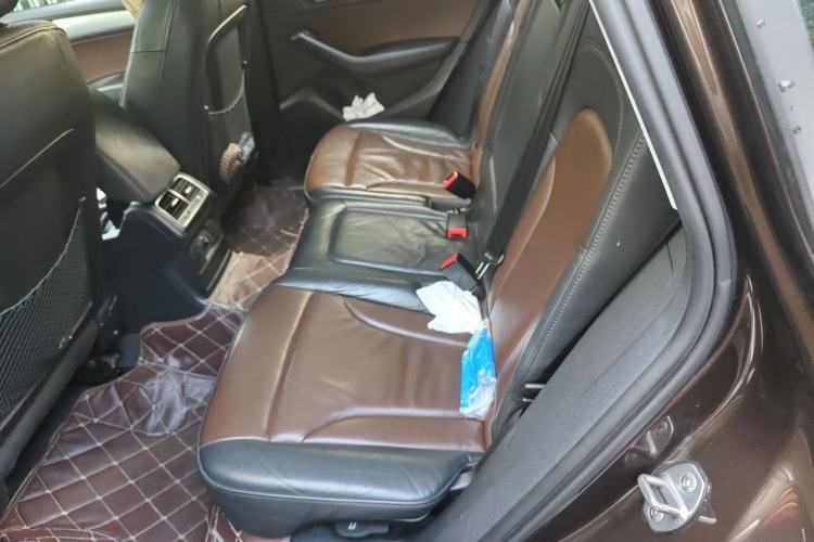 Used Audi Q5 2016 40 TFSI Technology Edition Left Rear Seat