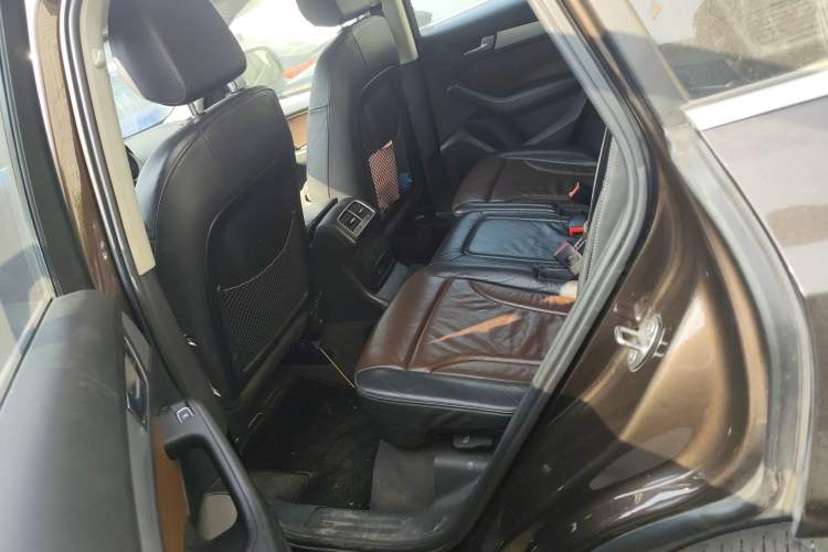 Used Audi Q5 2016 40 TFSI Technology Edition Left Rear Seat