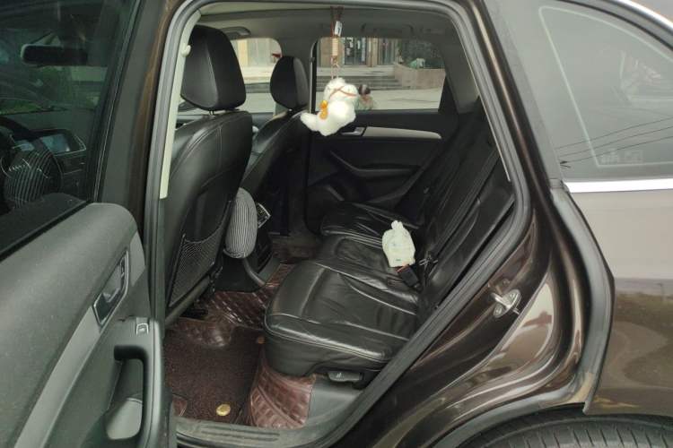 Used Audi Q5 2016 40 TFSI Technology Edition Left Rear Seat