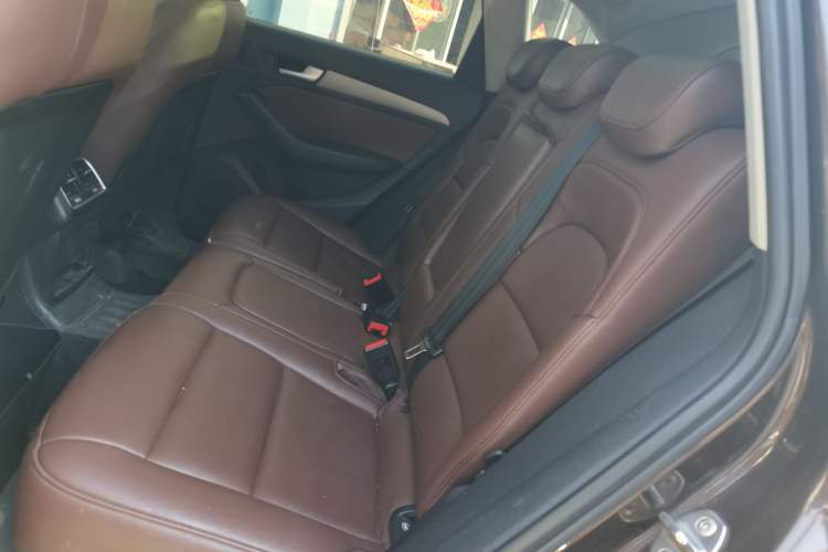 Used Audi Q5 2016 40 TFSI Trendy Edition Left Rear Seat