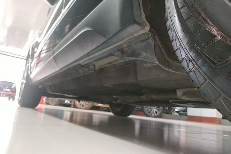 Used Audi Q5 2016 40 TFSI Trendy Edition Left Side Sill