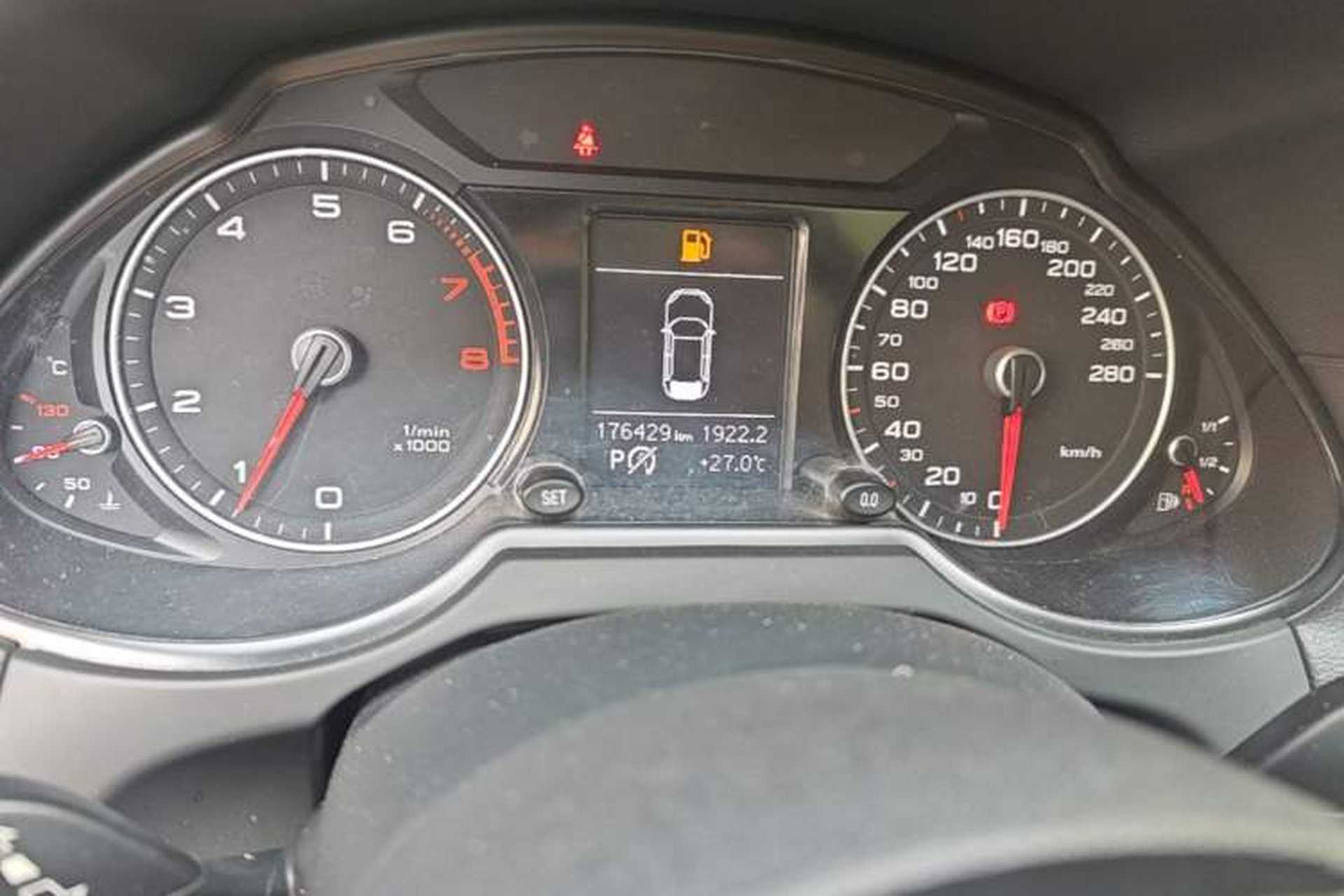 Used Audi Q5 2016 40 TFSI Technology Edition Odometer Close Up
