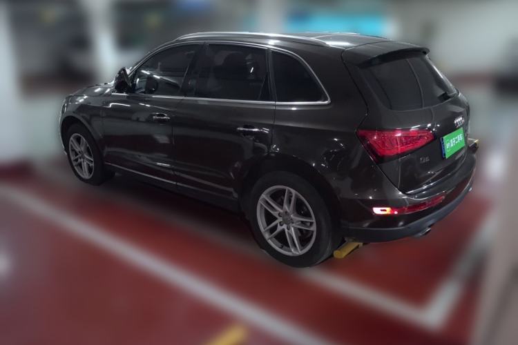 Used Audi Q5 2016 40 TFSI Technology Edition Rear Left 45 Deg