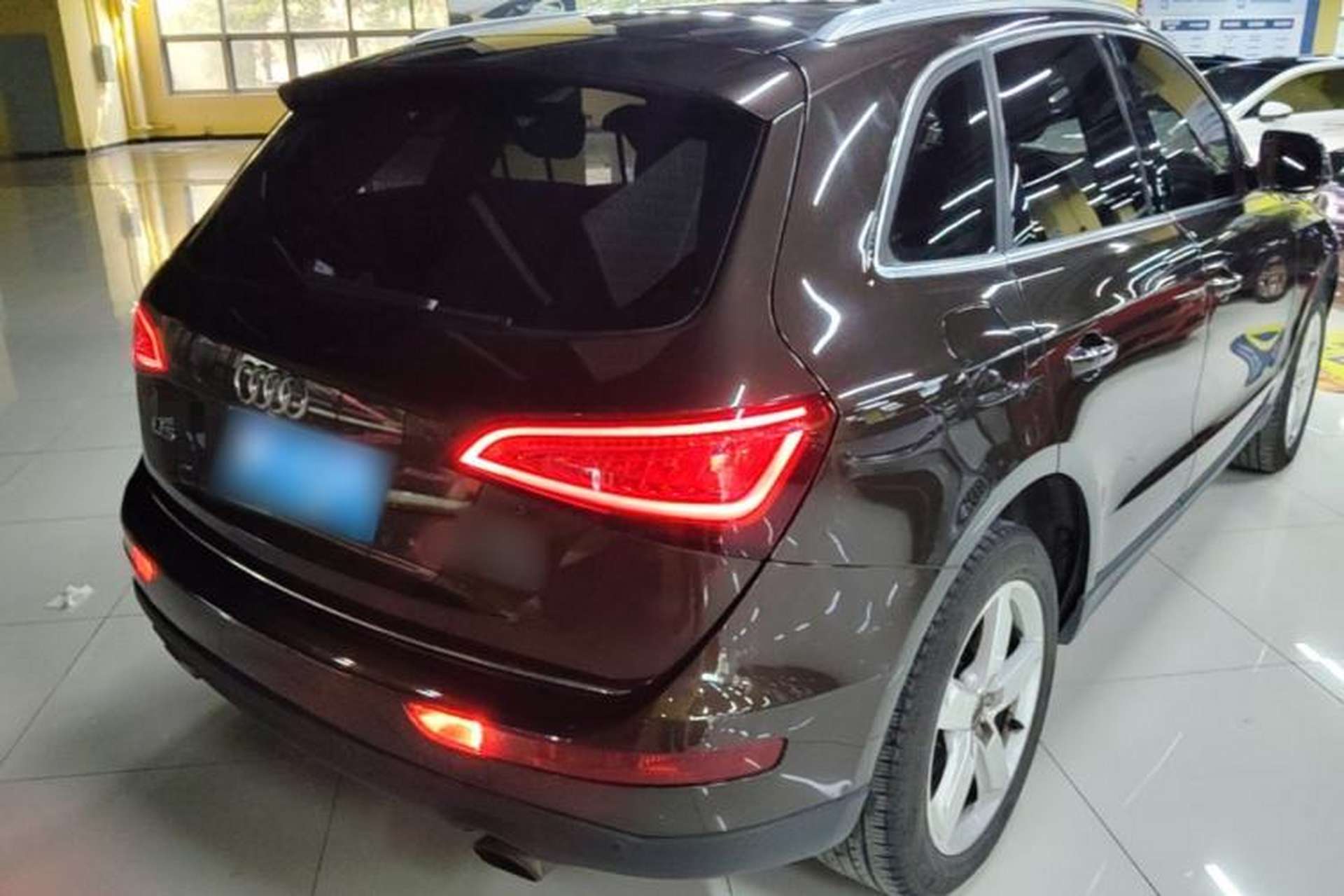 Used Audi Q5 2016 40 TFSI Technology Edition Rear Right 45 Deg