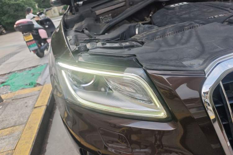 Used Audi Q5 2016 40 TFSI Technology Edition Right Front Headlight