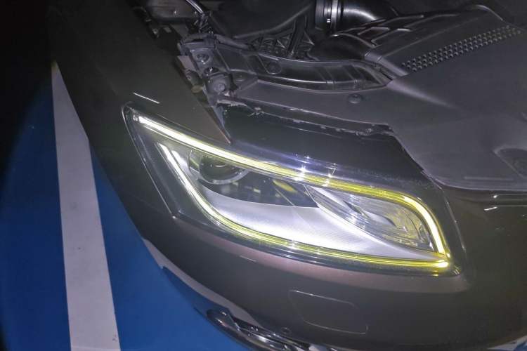 Used Audi Q5 2016 40 TFSI Technology Edition Right Front Headlight