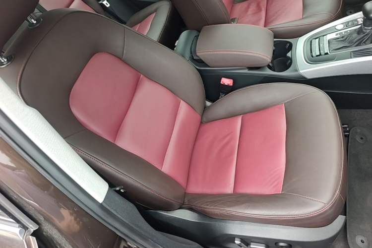 Used Audi Q5 2016 40 TFSI Trendy Edition Right Front Seat