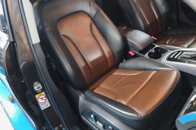 Used Audi Q5 2016 40 TFSI Technology Edition Right Front Seat