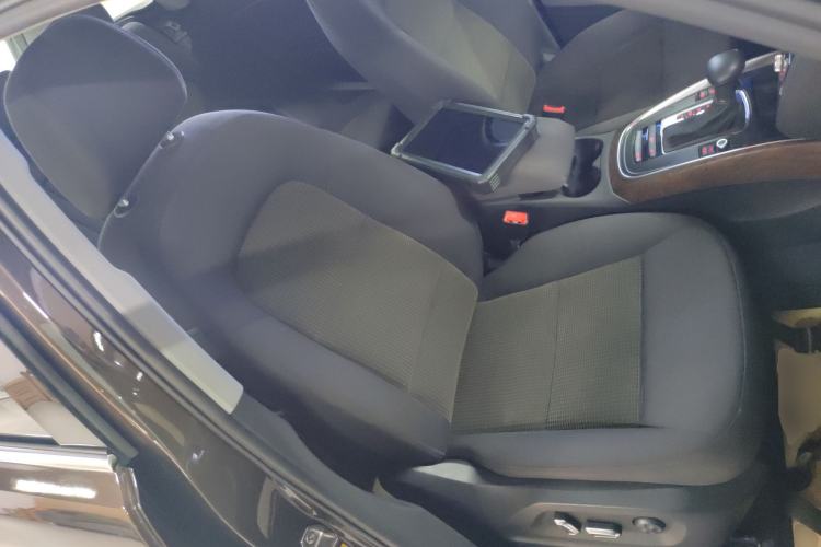Used Audi Q5 2016 40 TFSI Trendy Edition Right Front Seat