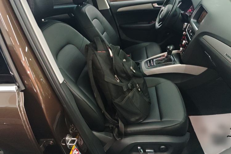 Used Audi Q5 2016 40 TFSI Trendy Edition Right Front Seat