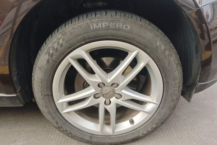 Used Audi Q5 2016 40 TFSI Technology Edition Right Front Wheel Hub