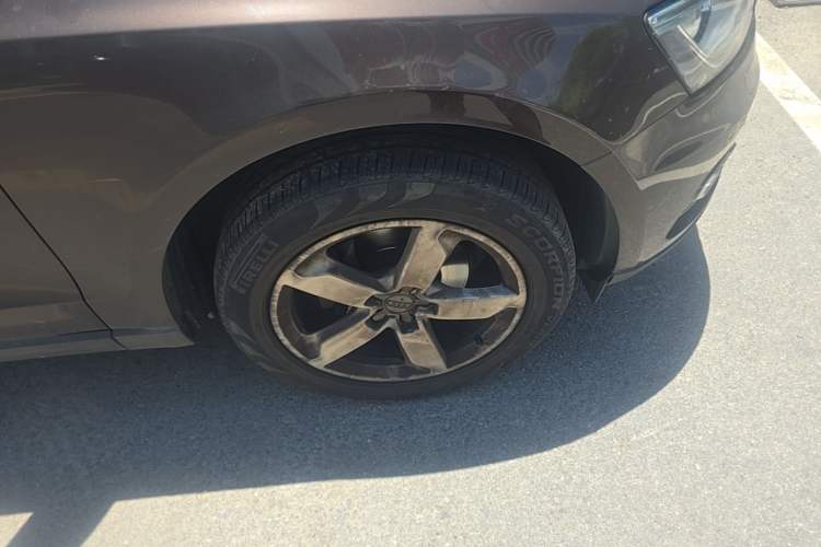 Used Audi Q5 2016 40 TFSI Technology Edition Right Front Wheel Hub