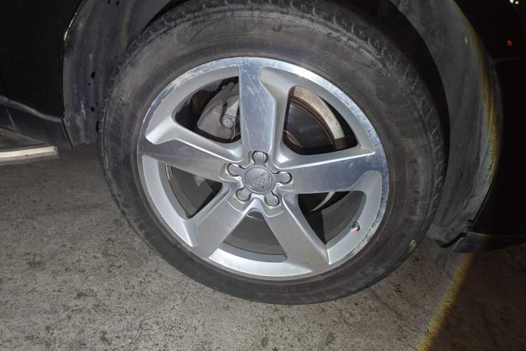 Used Audi Q5 2016 40 TFSI Technology Edition Right Front Wheel Hub