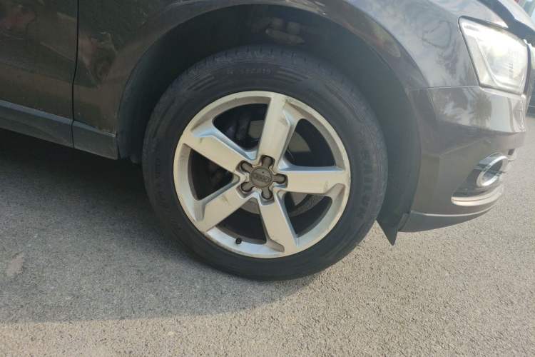 Used Audi Q5 2016 40 TFSI Technology Edition Right Front Wheel Hub
