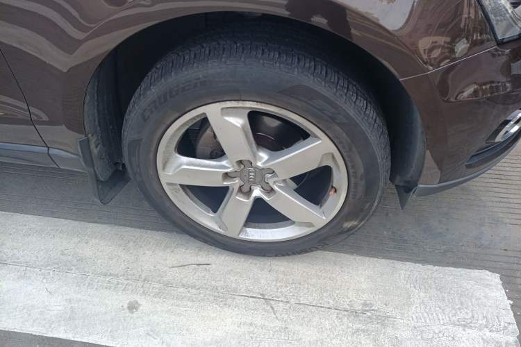 Used Audi Q5 2016 40 TFSI Technology Edition Right Front Wheel Hub