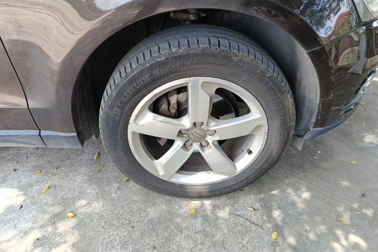 Used Audi Q5 2016 40 TFSI Technology Edition Right Front Wheel Hub