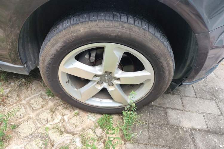 Used Audi Q5 2016 40 TFSI Technology Edition Right Front Wheel Hub