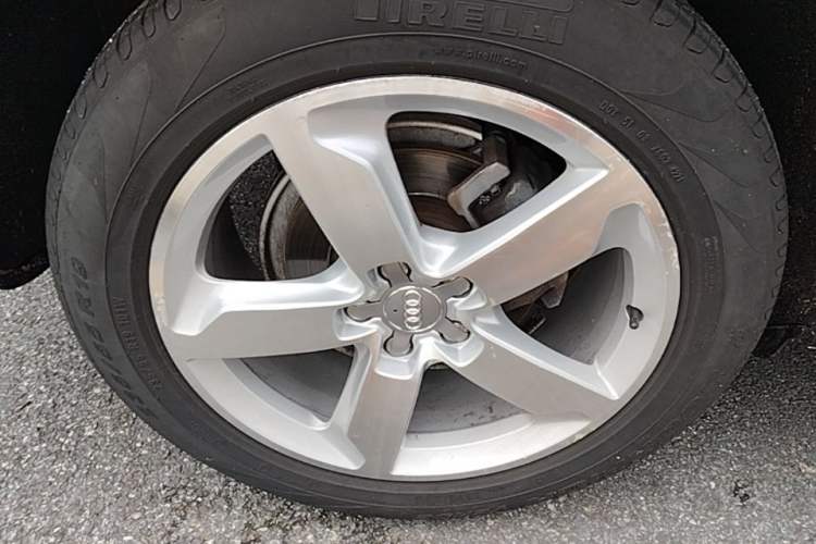 Used Audi Q5 2016 40 TFSI Technology Edition Right Rear Wheel Hub