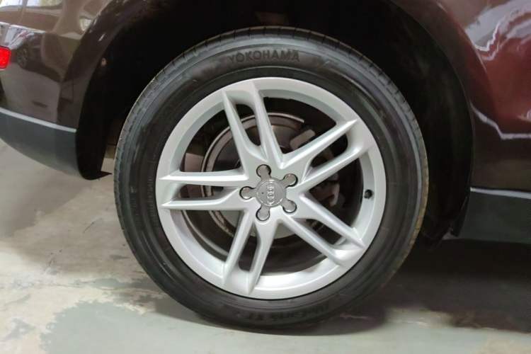 Used Audi Q5 2016 40 TFSI Trendy Edition Right Rear Wheel Hub