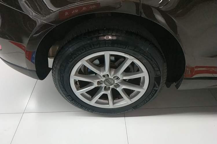 Used Audi Q5 2016 40 TFSI Trendy Edition Right Rear Wheel Hub