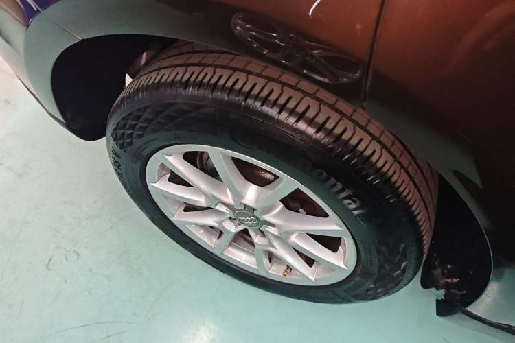 Used Audi Q5 2016 40 TFSI Trendy Edition Right Rear Wheel Hub