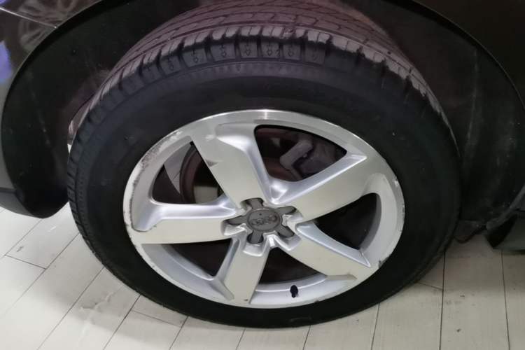 Used Audi Q5 2016 40 TFSI Technology Edition Right Rear Wheel Hub