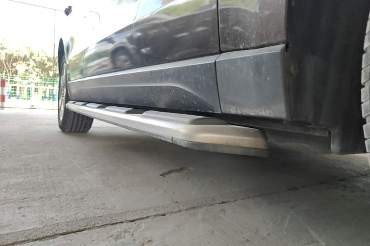 Used Audi Q5 2016 40 TFSI Technology Edition Right Side Sill