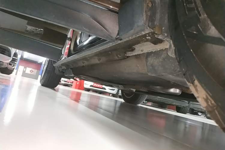 Used Audi Q5 2016 40 TFSI Trendy Edition Right Side Sill