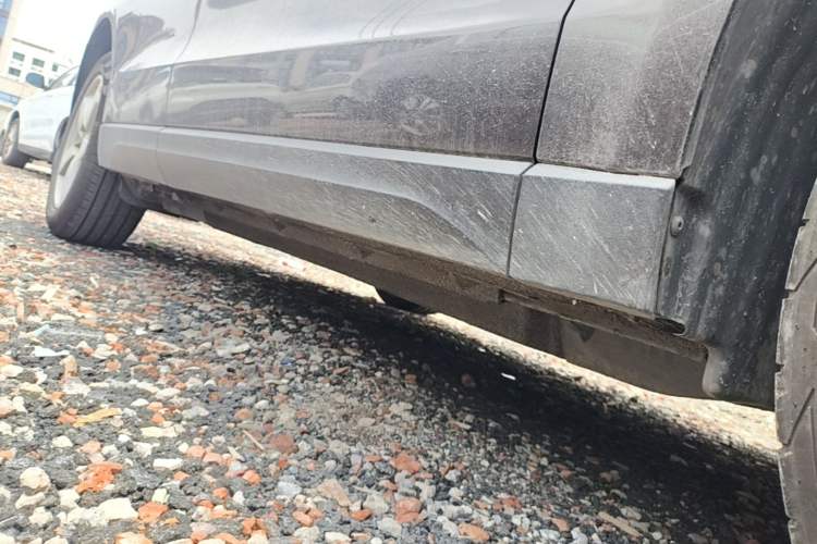 Used Audi Q5 2016 40 TFSI Technology Edition Right Side Sill