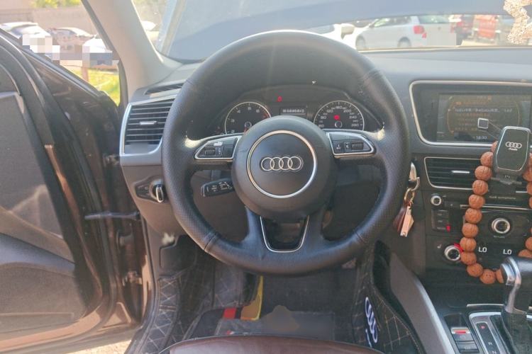Used Audi Q5 2016 40 TFSI Technology Edition Steering Wheel