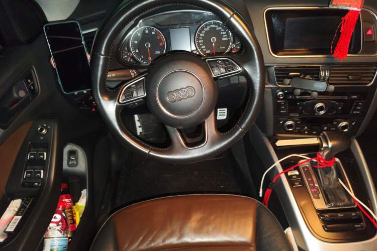 Used Audi Q5 2016 40 TFSI Technology Edition Steering Wheel