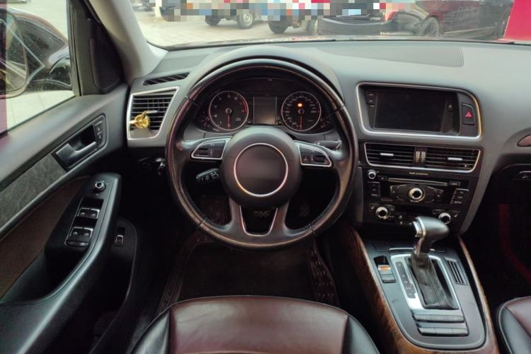 Used Audi Q5 2016 40 TFSI Technology Edition Steering Wheel