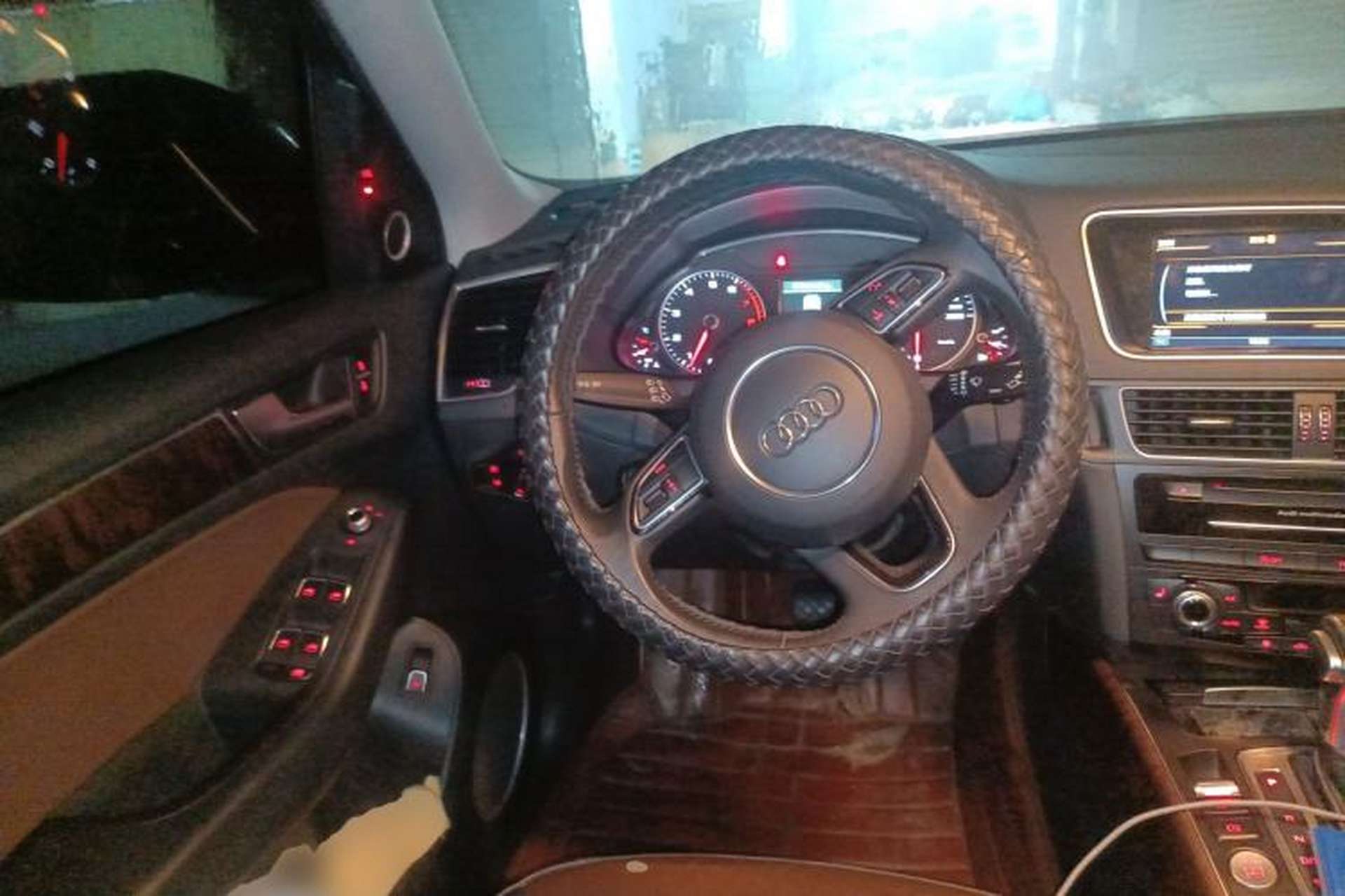 Used Audi Q5 2016 40 TFSI Comfort Model Steering Wheel