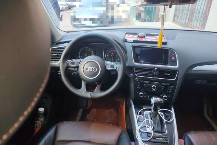 Used Audi Q5 2016 40 TFSI Technology Edition Steering Wheel