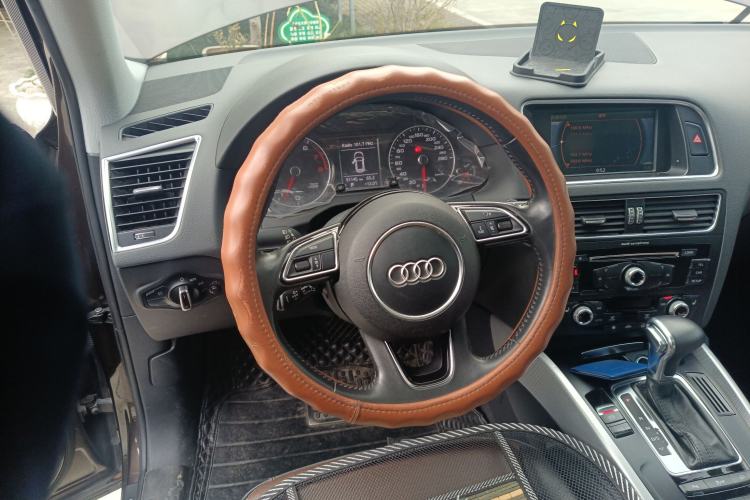 Used Audi Q5 2016 40 TFSI Technology Edition Steering Wheel