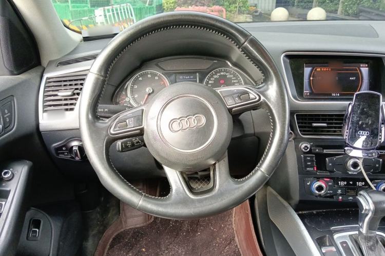 Used Audi Q5 2016 40 TFSI Technology Edition Steering Wheel
