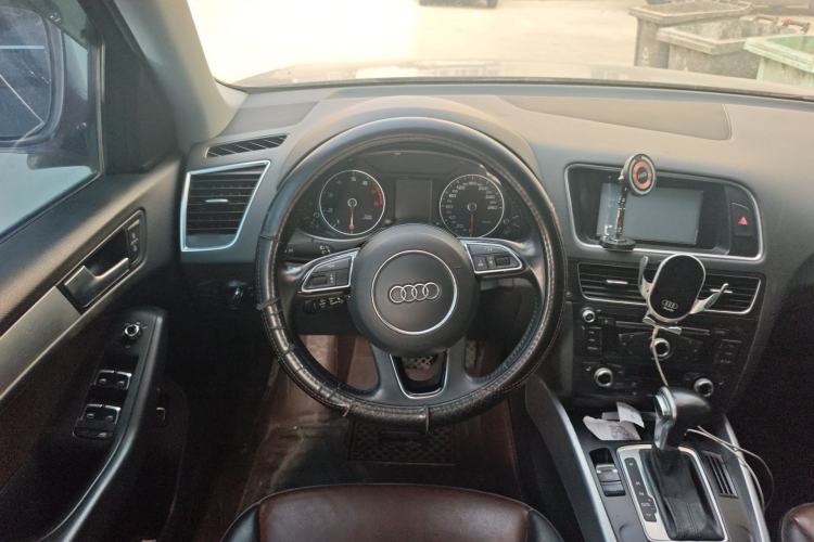 Used Audi Q5 2016 40 TFSI Technology Edition Steering Wheel