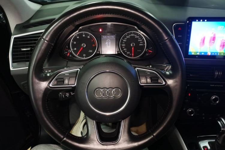 Used Audi Q5 2016 40 TFSI Technology Edition Steering Wheel
