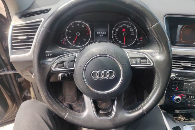 Used Audi Q5 2016 40 TFSI Technology Edition Steering Wheel