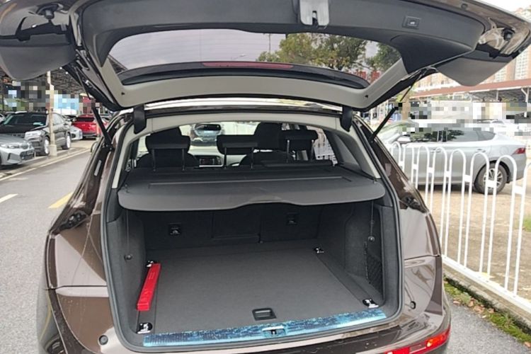 Used Audi Q5 2016 40 TFSI Technology Edition Trunk