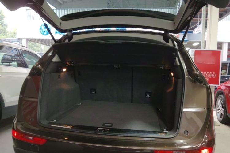 Used Audi Q5 2016 40 TFSI Trendy Edition Trunk