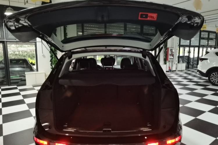 Used Audi Q5 2016 40 TFSI Trendy Edition Trunk