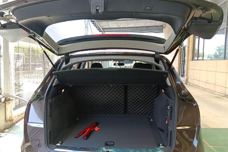Used Audi Q5 2016 40 TFSI Trendy Edition Trunk
