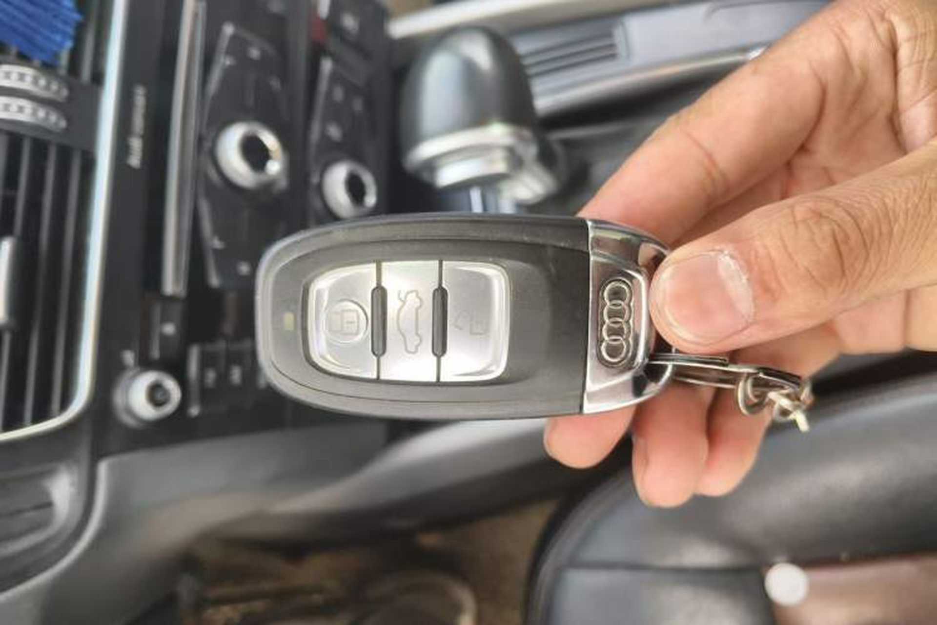 Used Audi Q5 2016 40 TFSI Trendy Edition Vehicle Key