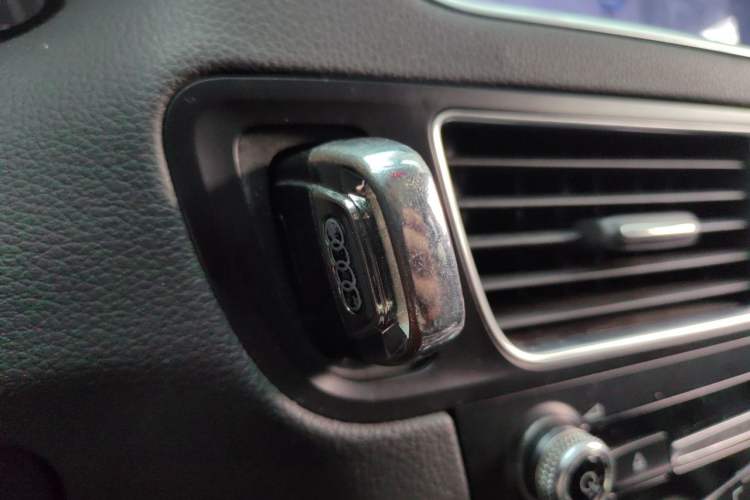Used Audi Q5 2016 40 TFSI Technology Edition Vehicle Key