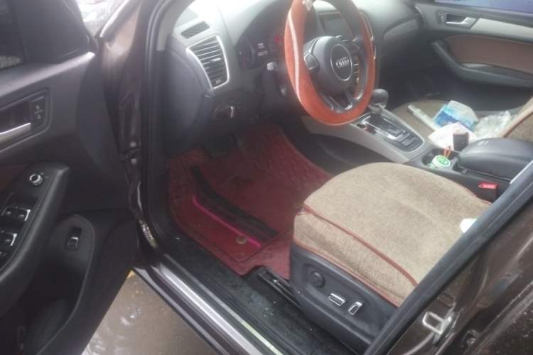 Used Audi Q5 2016 40 TFSI Technology Edition Driver Seat
