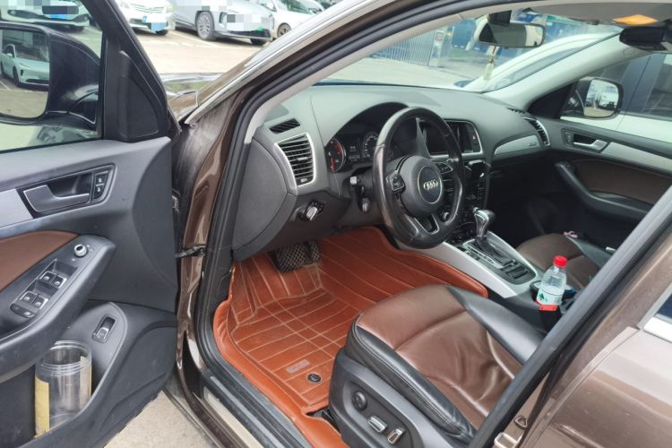 Used Audi Q5 2016 40 TFSI Technology Edition Driver Seat