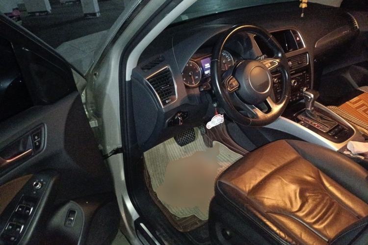 Used Audi Q5 2016 40 TFSI Technology Edition Driver Seat