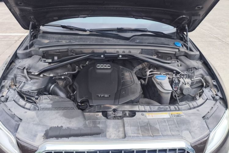 Used Audi Q5 2016 40 TFSI Technology Edition Engine Bay