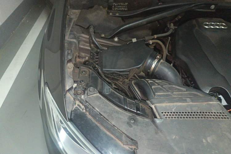 Used Audi Q5 2016 40 TFSI Technology Edition Engine Bay Right